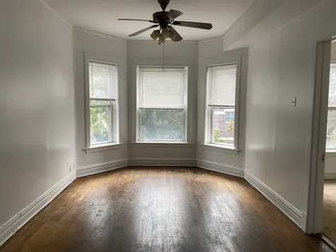 866 West Buckingham Place Chicago IL 60657