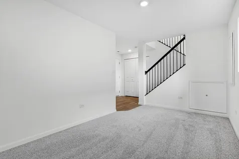 427 Red Oak Circle Volo IL 60020