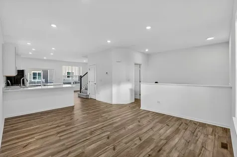 427 Red Oak Circle Volo IL 60020
