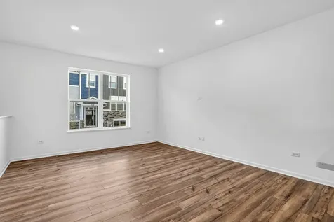 427 Red Oak Circle Volo IL 60020