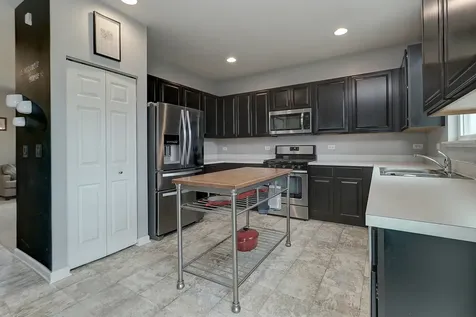 1809 Wesley Court Joliet IL 60431