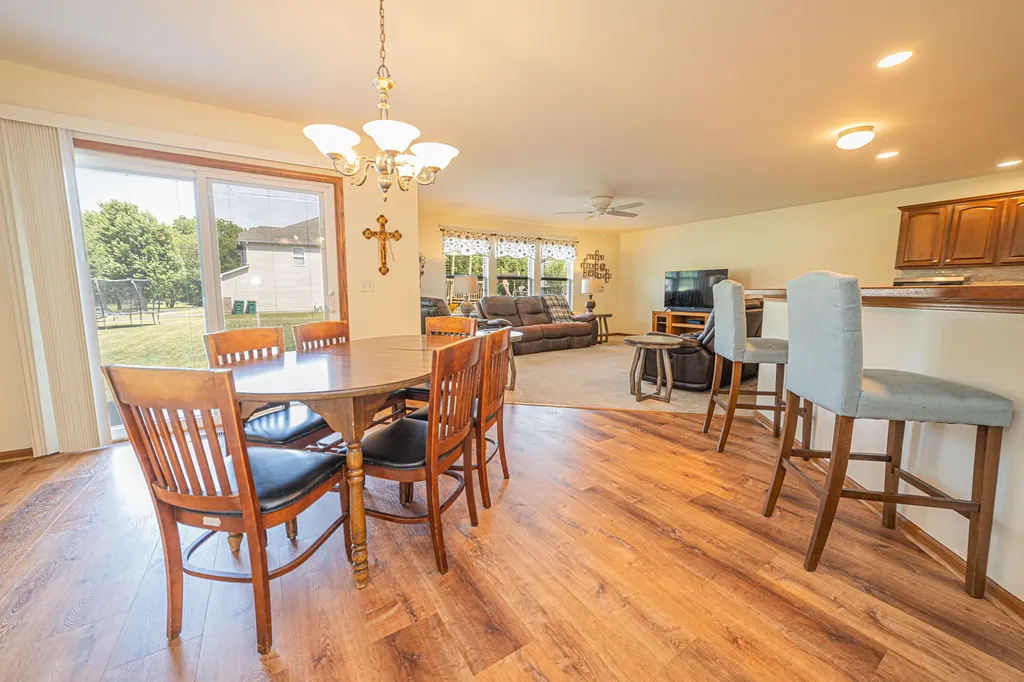 24207 Cedar Creek Lane Plainfield IL 60586