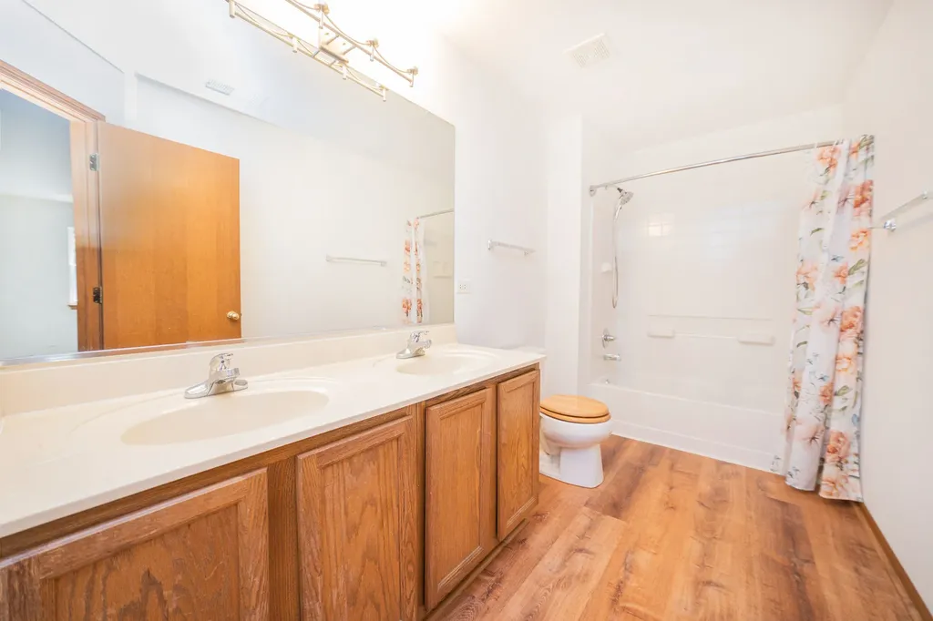24207 Cedar Creek Lane Plainfield IL 60586