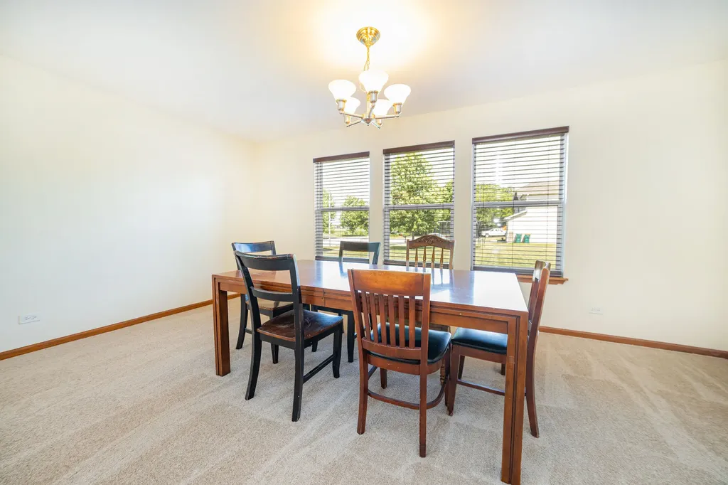 24207 Cedar Creek Lane Plainfield IL 60586
