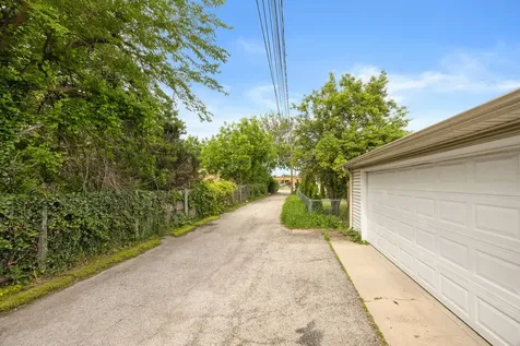 8104 Gross Point Road Morton Grove IL 60053