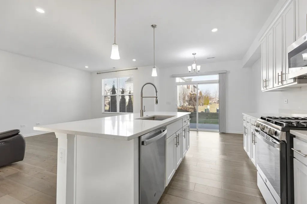 4110 Chelsea Manor Circle Aurora IL 60504