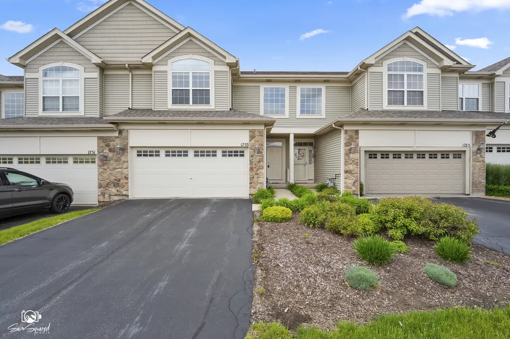 1753 Fieldstone Drive S Shorewood IL 60404