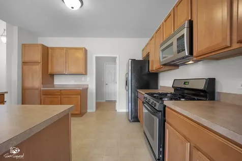 1753 Fieldstone Drive S Shorewood IL 60404
