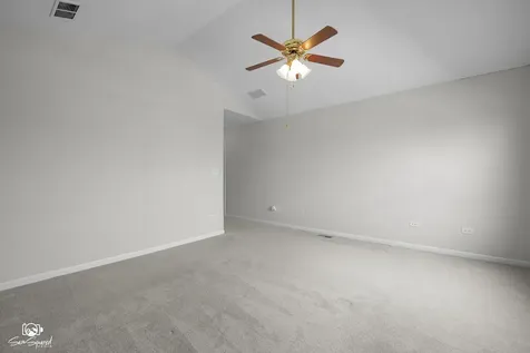 1753 Fieldstone Drive S Shorewood IL 60404