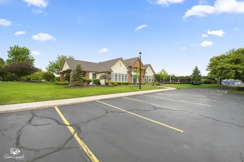 1753 Fieldstone Drive S Shorewood IL 60404