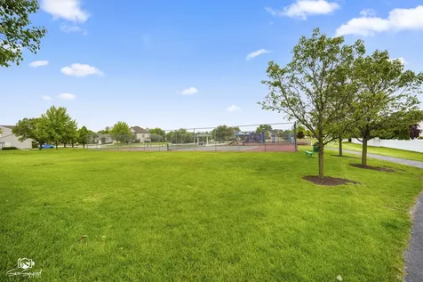 1753 Fieldstone Drive S Shorewood IL 60404