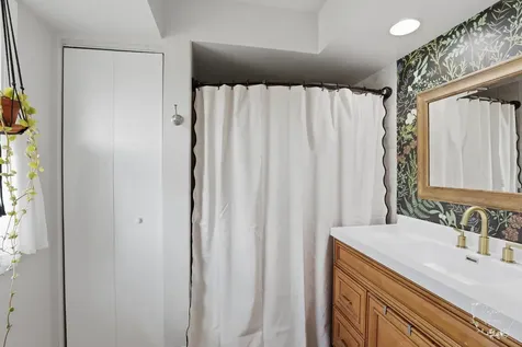 417 North Thames Court Bourbonnais IL 60914