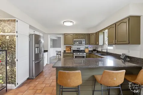 417 North Thames Court Bourbonnais IL 60914