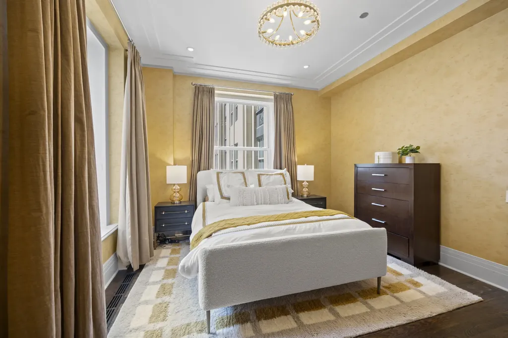 159 East Walton Place Chicago IL 60611
