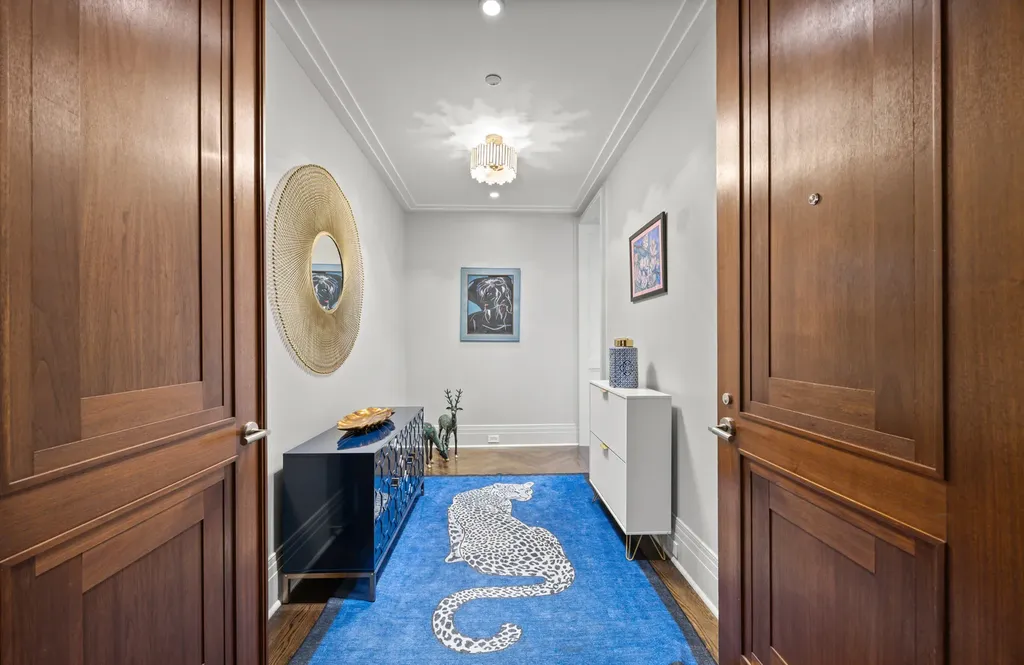159 East Walton Place Chicago IL 60611