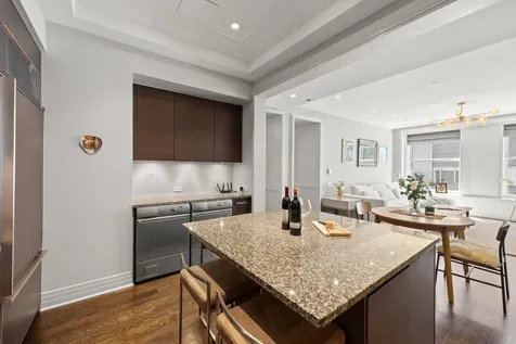 159 East Walton Place Chicago IL 60611