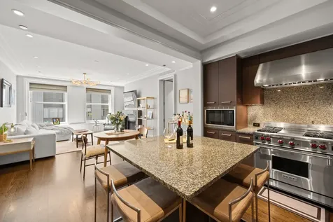 159 East Walton Place Chicago IL 60611