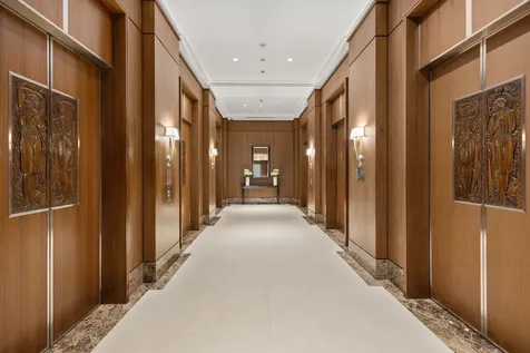159 East Walton Place Chicago IL 60611