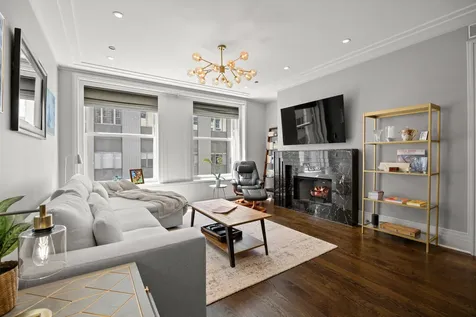 159 East Walton Place Chicago IL 60611