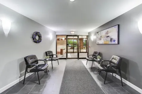900 West Sunset Drive Glenwood IL 60425