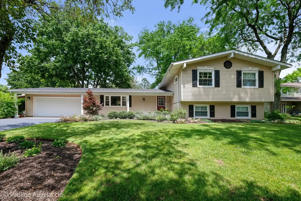 641 Aberdeen Road Cary IL 60013
