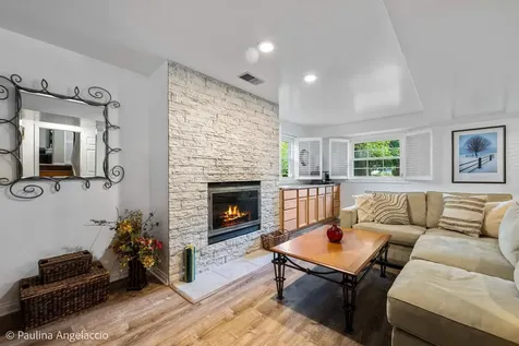 641 Aberdeen Road Cary IL 60013