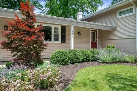 641 Aberdeen Road Cary IL 60013