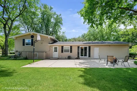 641 Aberdeen Road Cary IL 60013