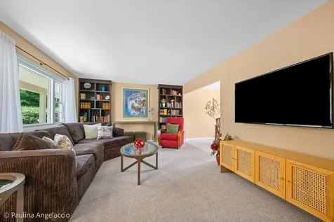 641 Aberdeen Road Cary IL 60013