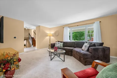 641 Aberdeen Road Cary IL 60013