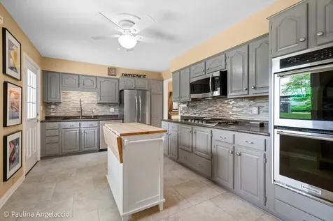 641 Aberdeen Road Cary IL 60013