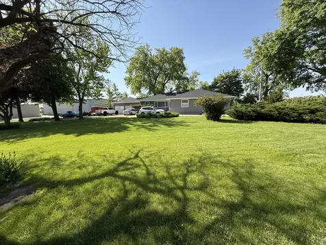 25501 West Wolfs Crossing Road Plainfield IL 60585
