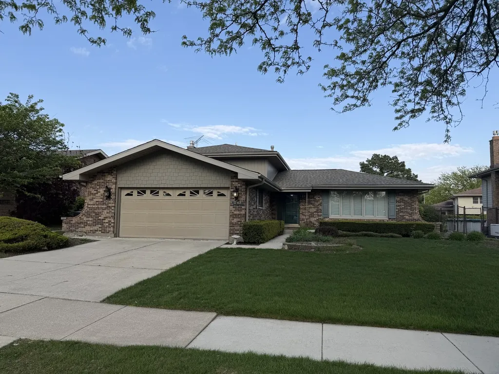 17413 Mulberry Avenue Tinley Park IL 60487