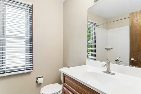 512 East Russell Street Barrington IL 60010