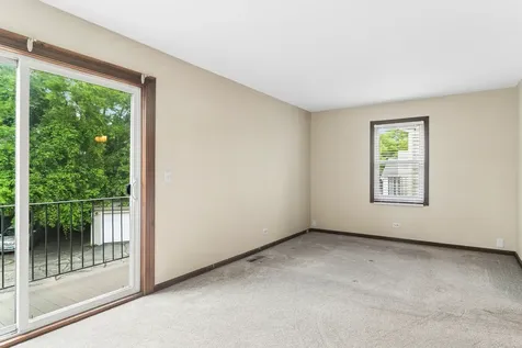 512 East Russell Street Barrington IL 60010