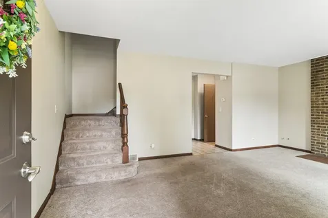 512 East Russell Street Barrington IL 60010