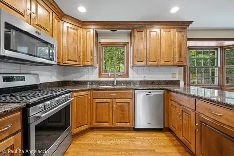 609 North Eagle Lane Palatine IL 60067