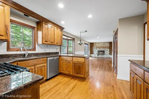 609 North Eagle Lane Palatine IL 60067