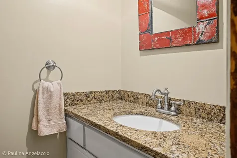 609 North Eagle Lane Palatine IL 60067