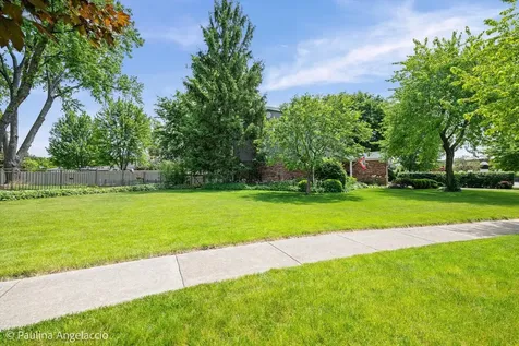 609 North Eagle Lane Palatine IL 60067