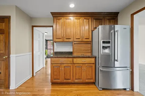 609 North Eagle Lane Palatine IL 60067