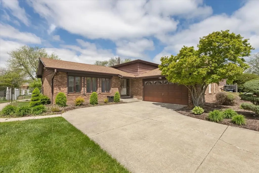 534 Quail Run Road Matteson IL 60443