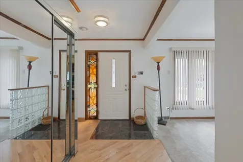 534 Quail Run Road Matteson IL 60443
