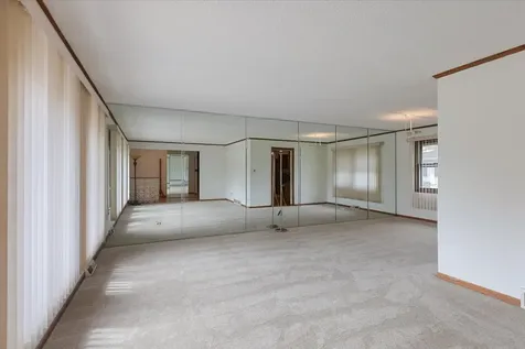 534 Quail Run Road Matteson IL 60443