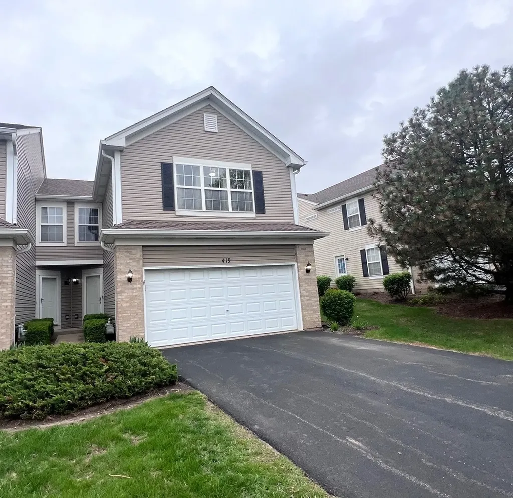 419 Windham Cove Drive Crystal Lake IL 60014