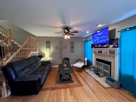 419 Windham Cove Drive Crystal Lake IL 60014