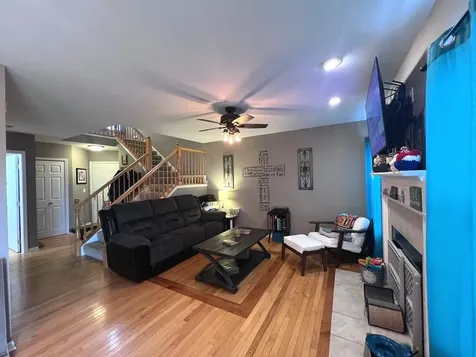 419 Windham Cove Drive Crystal Lake IL 60014