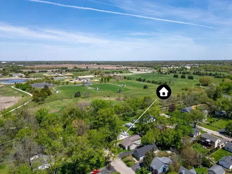 105 Edgewood Avenue Crystal Lake IL 60014
