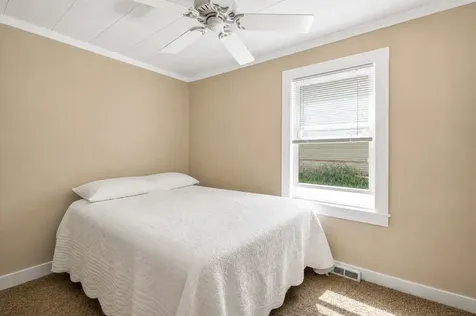 105 Edgewood Avenue Crystal Lake IL 60014