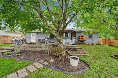 205 North Jefferson Street Mahomet IL 61853